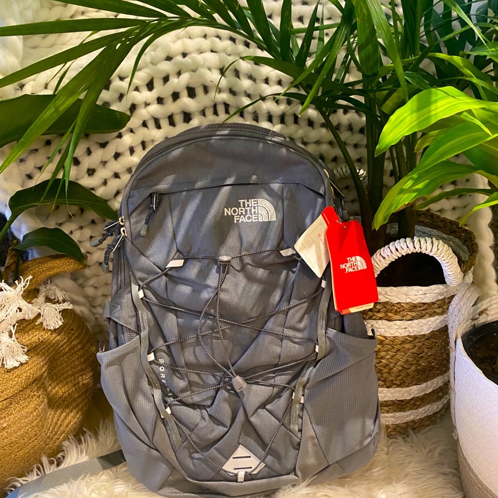 New North Face Backpack!!! (embroidery available)